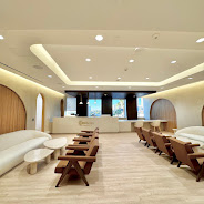 HRC Fertility Beverly Hills office waiting room